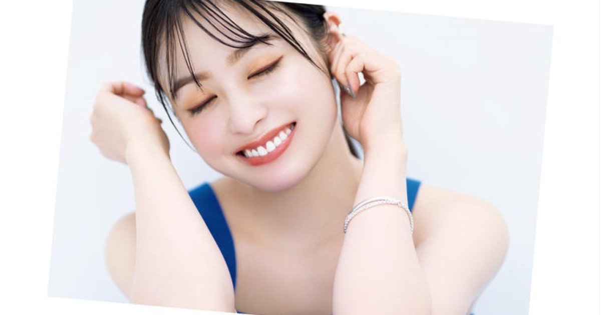 橋本環奈衣装SNIDEL スナイデル ケープデザインブラウス ホワイト白