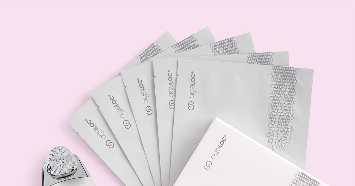 シートマスクを、過去にする」美容液マスクの上から使う美顔器で、肌に