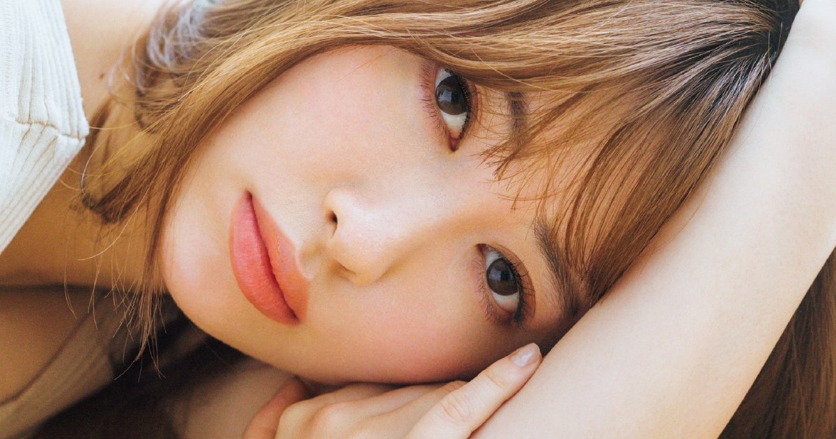 小嶋陽菜　切り抜き　700~1000枚程度 Yahoo!オークション - 小嶋陽菜 2008年 ビキニ 切抜き 4ページ 2fp