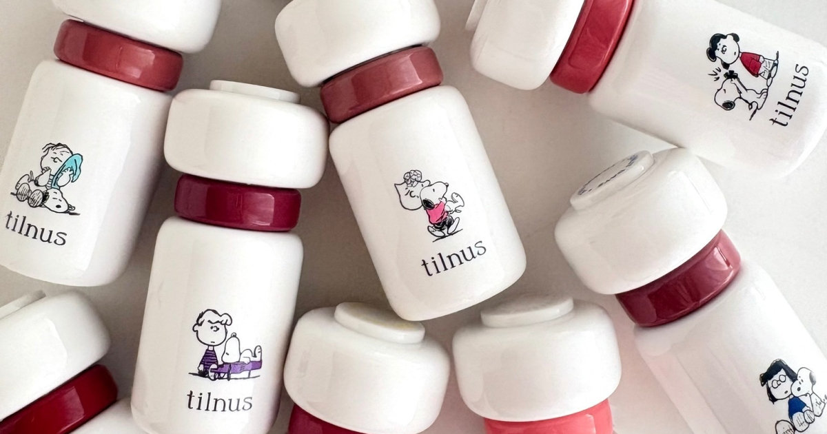 PEANUTS』×ティルナスの限定リップをスウォッチ！ スヌーピーと仲間