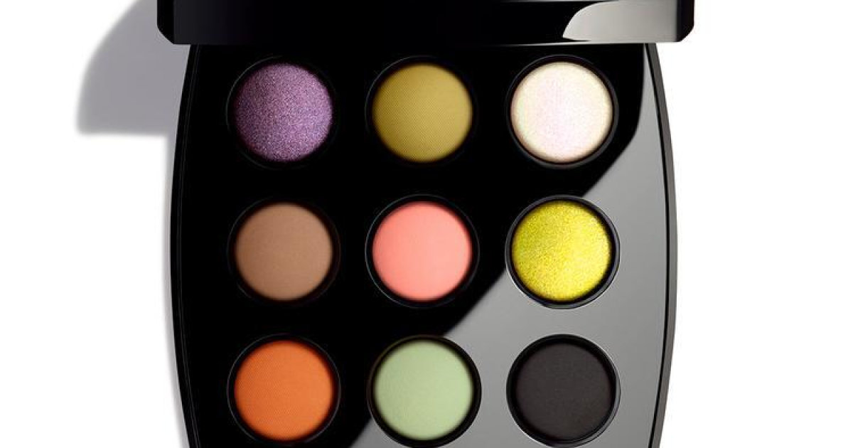 ディオールホリデーマルチパレット！シャネルYSLマックブラシデパコス等まとめ売り ディオールホリデーマルチパレット！シャネルYSLマックブラシ