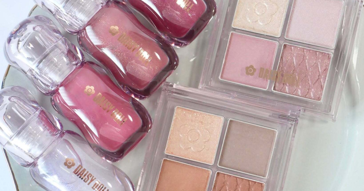 デイジードールの蜜リップ＆こっくりカラーのアイシャドウをスウォッチ