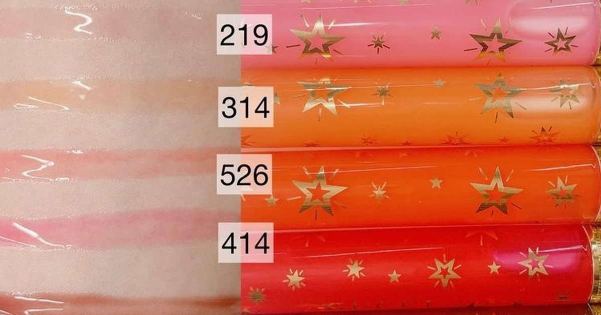 グッチ ビューティ初のリップグロスをスウォッチ！ シアーな色づきと