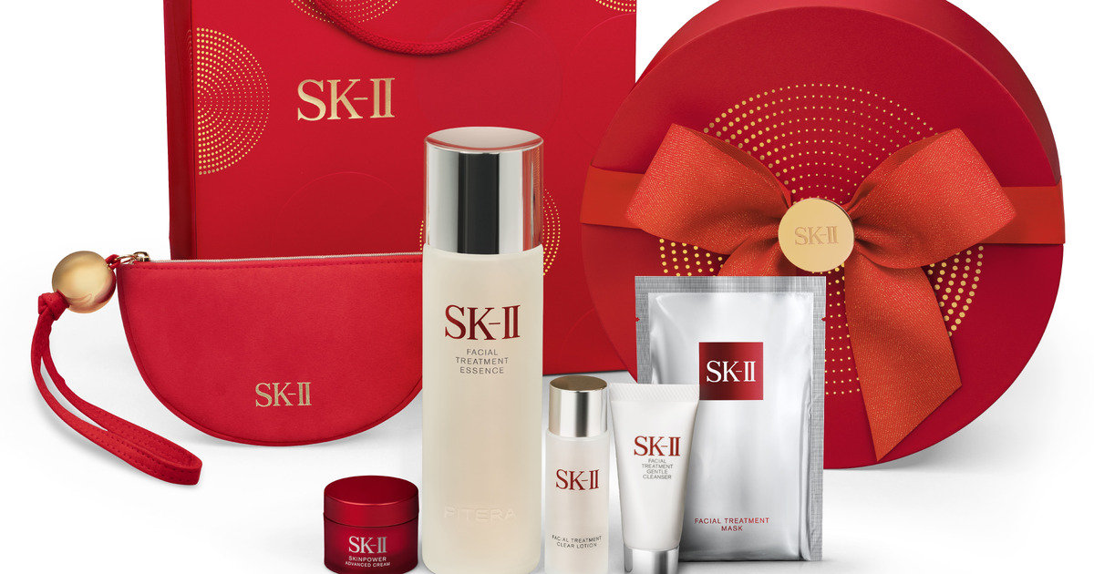 SK-II」ホリデーならではの贅沢なコフレ。ベストセラーアイテム集結