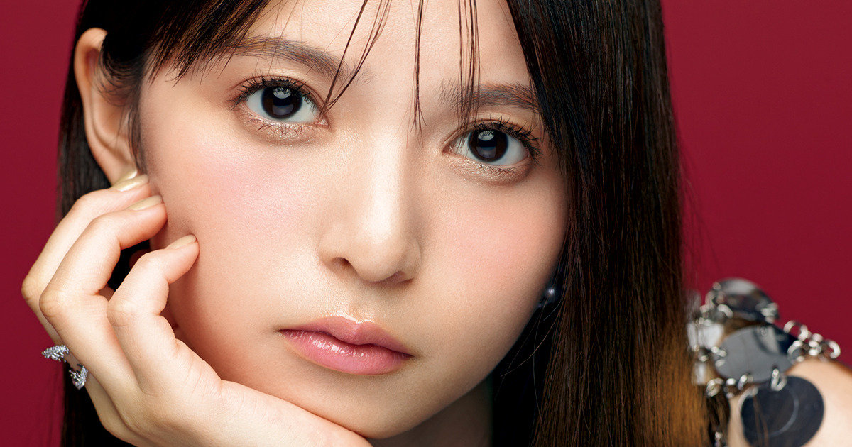 推しの子』アイ役も話題の齋藤飛鳥さんがマキアに降臨！ ミュート