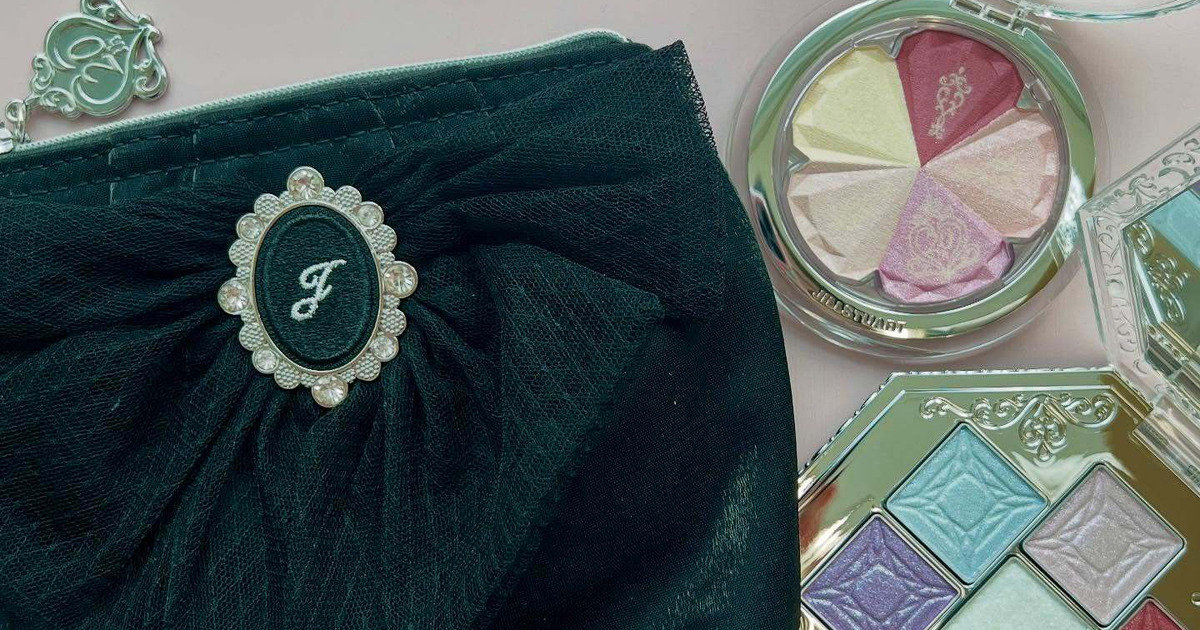 ジルスチュアートの化粧品一式 ジルスチュアート25年春スキンケアキット、“純白の花々香る”美容