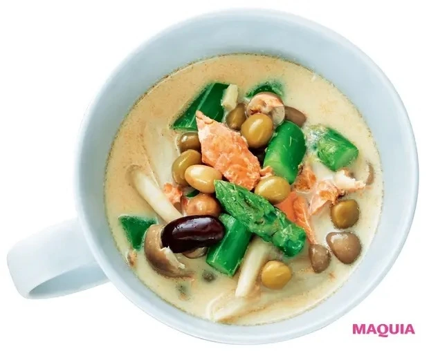 【冷え予防におすすめスープレシピ】たんぱく質食材がゴロゴロたっぷり「ミックスビーンズと鮭のスープ」