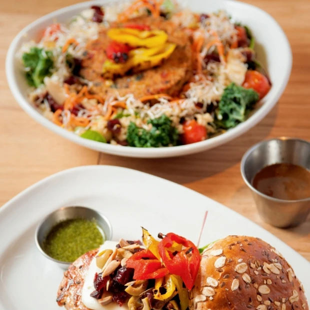 バリエーションは100万通り！理想のバーガーが食べられる「THE COU…