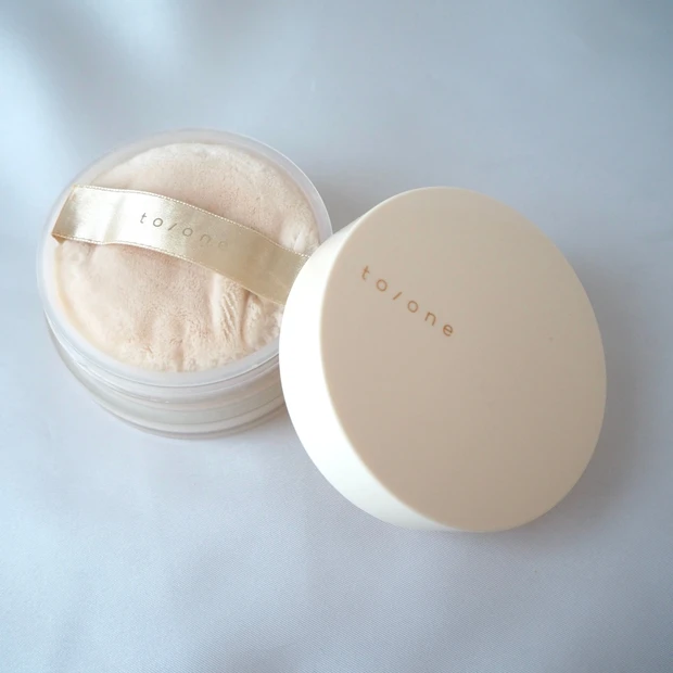 to/one(トーン)デューイモイストルースパウダー