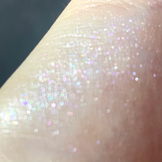 アディクション ザ シングル アイシャドウ スパークル 003SP Buzzyyy バジー 色味スウォッチ