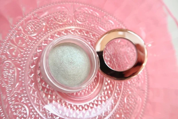 【キャンディメイク♡マスクをしてても見える部分を可愛くしたい♡】コスメデコルテ アイシャドウ&チーク_1_2