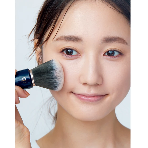 寒暖差、ゆらぎ肌、うっかり日焼け…秋目前のベースメイク悩みにプロがアンサ…