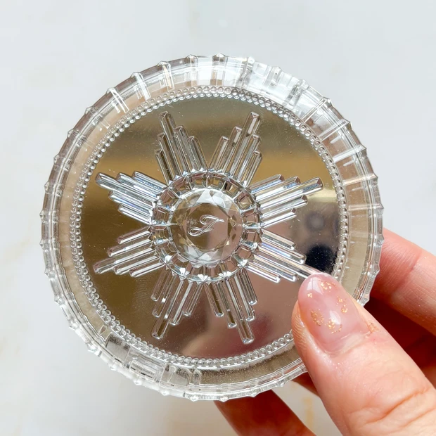 ジルスチュアート　コスメ　人気