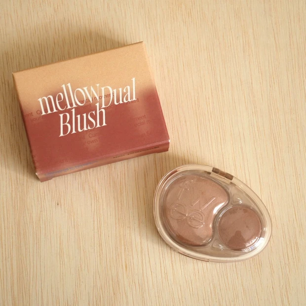 fwee デュアルチークメロウ RS01 ロージートーク