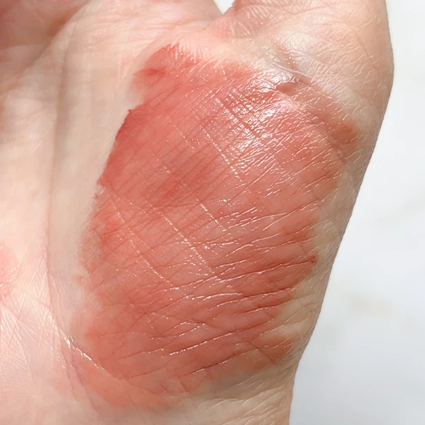 【新発売】ヴィセ「ネンマクフェイクリキッド」イエベ春におすすめの2色をレビュー｜ネンマクフェイクルージュとの違いは？_6_2