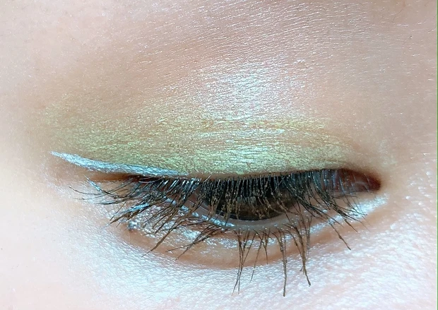 【ペールグリーンで透明感】to/oneのペタルリキッドアイシャドウで作るこなれeye☆_7_1