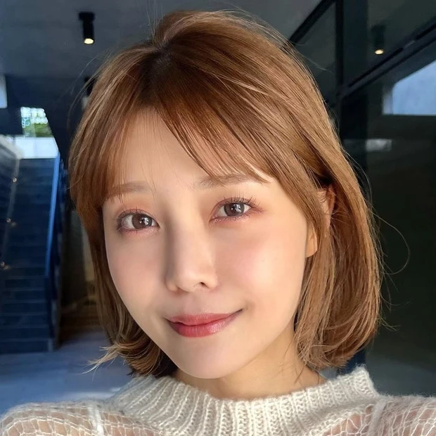 ボブ　髪型　ヘア　ヘアスタイル　大人　前髪あり　30代　40代