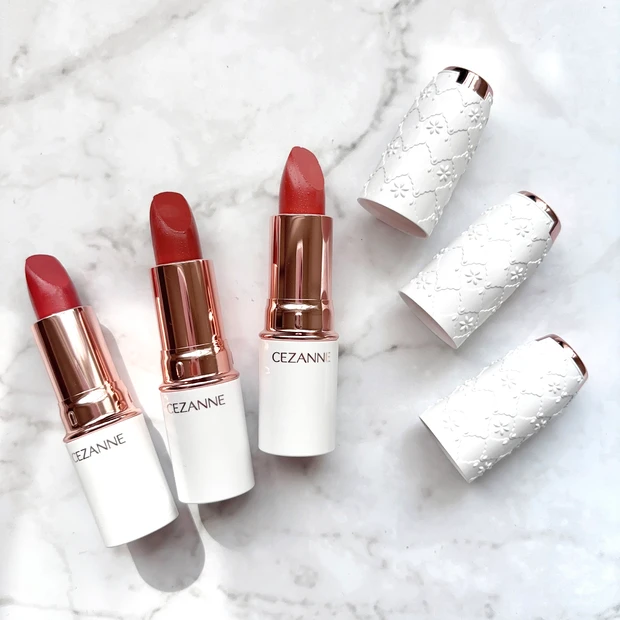 セザンヌ「ラスティングステイリップカラー」のパッケージ写真