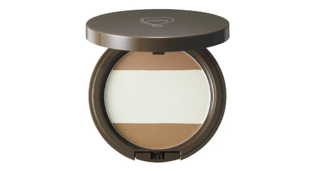 フーミー おでかけUVパウダー C SPF40・PA+ ￥2530／Nuzzle（限定品）