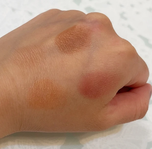 エレガンス ヌーヴェル アイズ 31のスウォッチ