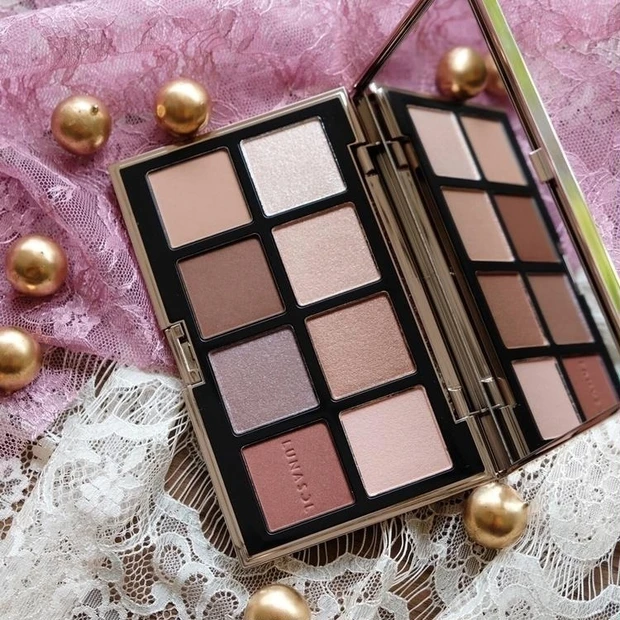 【6位】ルナソル アイカラーレーション スペシャルエディション【クリスマスコフレ・限定品2022】