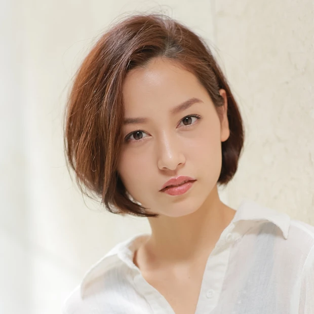 小顔効果も期待できる！ 360度どこから見ても女っぷりが際立つショートボ…