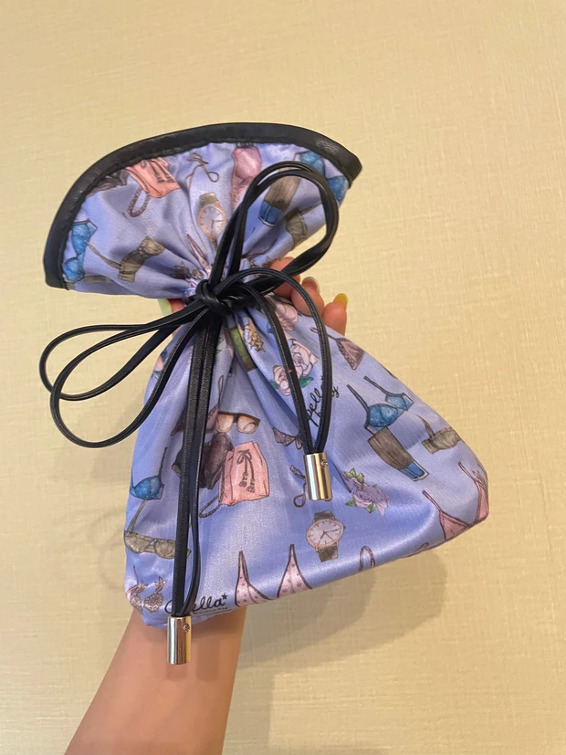 マスクメイク崩れ防止！アラサー美容オタクの『ポーチの中身』_12_1