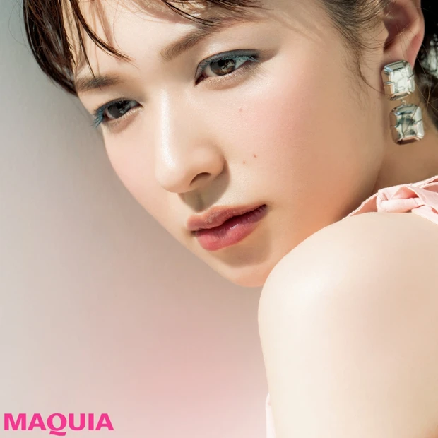 ブルーは“ほのめかす”ことが大切! 犬木愛流・涼感ワントーンメイク