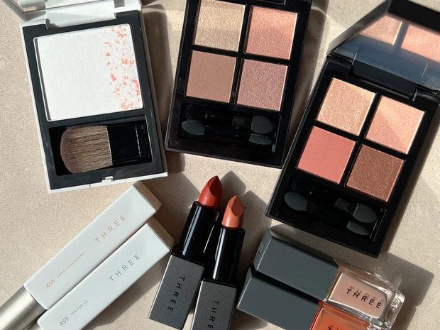 【春コスメ2026】THREEの春新色を全色スウォッチ！ “ティーシーン”にフォーカスしたコレクション