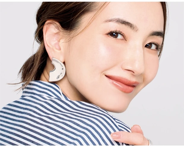 美顔器　ほうれい線　友利新