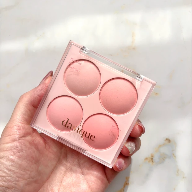 デイジーク　チーク　人気色