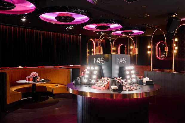 『NARS BLUSH NIGHT SHOW 2024』「ブラッシュ N」全20シェード　