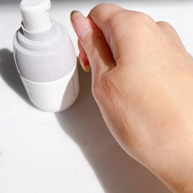 【ビタミンC】とっても優しいビタミンC系美容液「セラシーク ダブルディープセラム C」10年かけてたどり着いた「ビタミンＣ」と「浸透型ペプチド」の融合でビタミンC特有のピリピリ感なく使える一品。_4_3