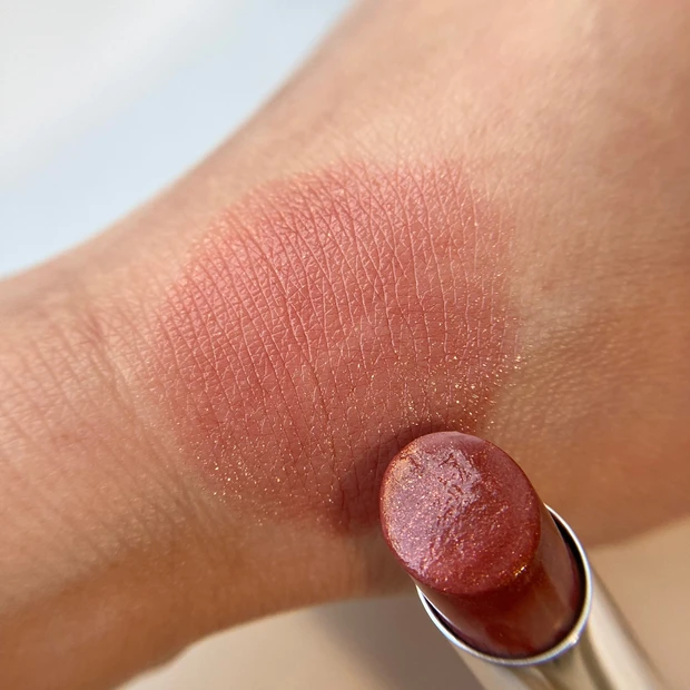 【春新作コスメレビュー!!第一弾】
可愛らしいパケに一目惚れ♡♡買って損なしのグリッターマーブルリップ&花びらアイシャドウ_2_2