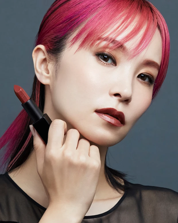 【写真】NARS JAPAN 21年秋リップアイテムのキャンペーンモデルに起用された、アーティストのLiSAさん_3