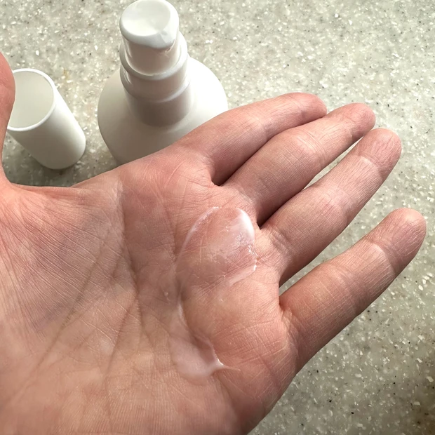 髪の透明感には青みが必要！と印象学研究から生まれた「 SEE/SAW 」_3_2