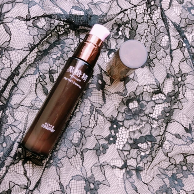 プチプラ・ブースター美容液でキレイに差がつく 黒糖精 プレミアム パーフェクト エッセンス