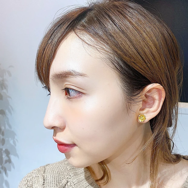 現在も入手困難！
【V3ファンデーション】スキンケア感覚で使える話題のファンデーション。今も爆発的人気の秘密に迫る。
_4_1