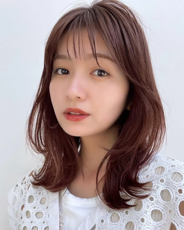 冬 ヘアカラー 明るめ ラベンダーブラウン ミディアム