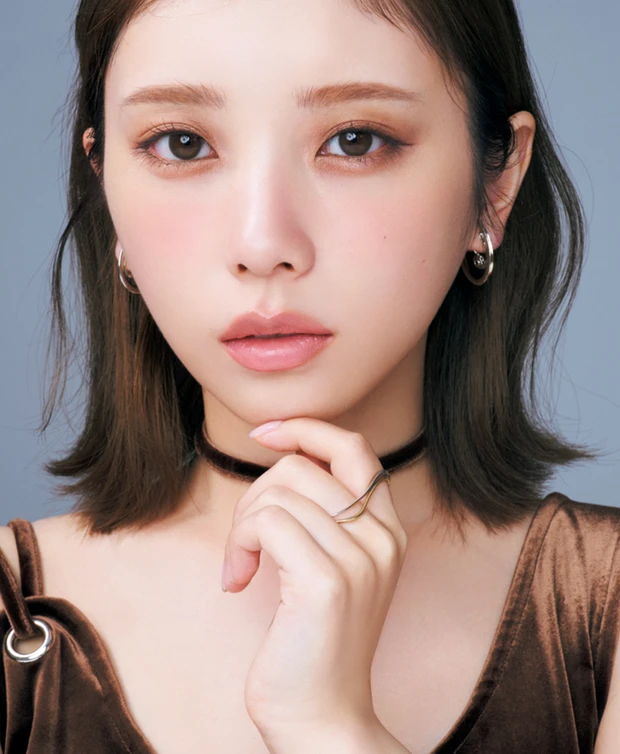 マキア ベストコスメ2025下半期 アイシャドウ コスメデコルテ　スキンシャドウ デザイニング パレット 01  与田祐希