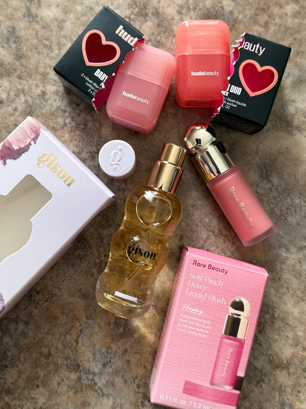 【ハワイ購入品】SEPHORA［セフォラ］で買うべきおすすめコスメ2選huda Beauty◆Rare Beauty の大人気リキッドチーク【トラベルサイズ・ミニサイズコーナー】_7