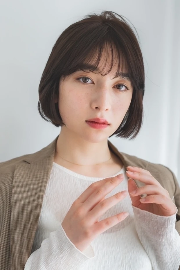 【黒髪メイク】暗髪に似合う大人の抜け感メイクとは？ 9つの垢抜けポイントをレクチャー_3_1