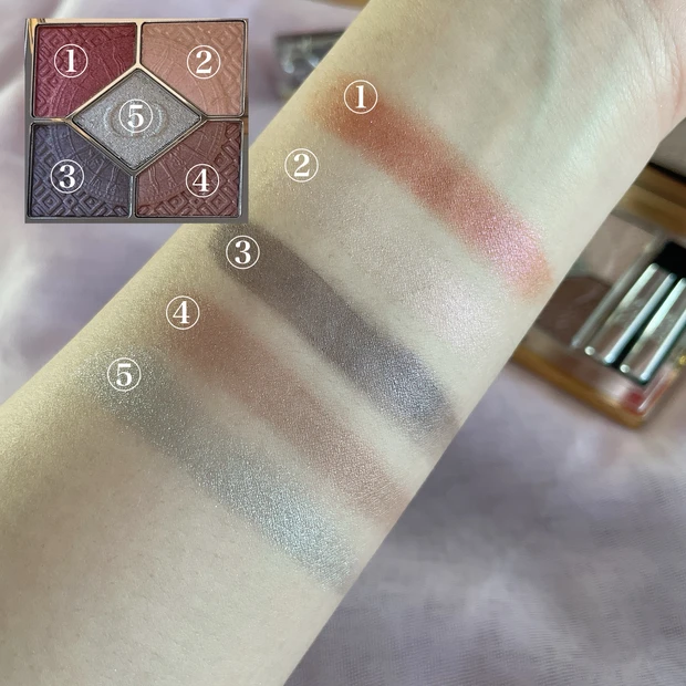 ディオール　ホリデー　アイシャドウ　2024