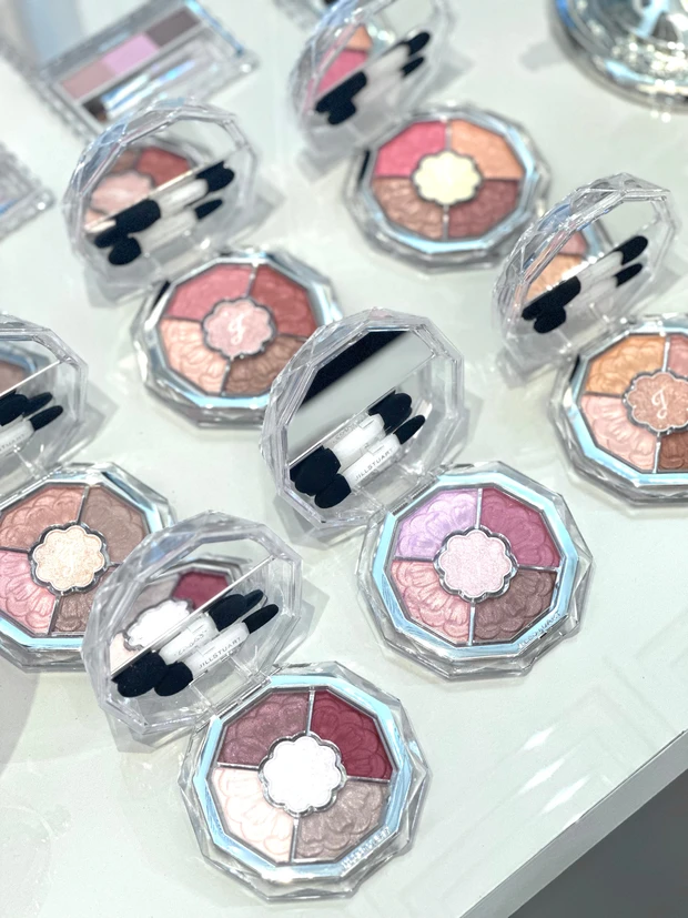 (セール/未使用)ジルスチュアート♥まとめ売り♥12点セット♥アイシャドウ♥リッ Amazon | 【国内正規品・ラッピング済み】JILL STUART ジル