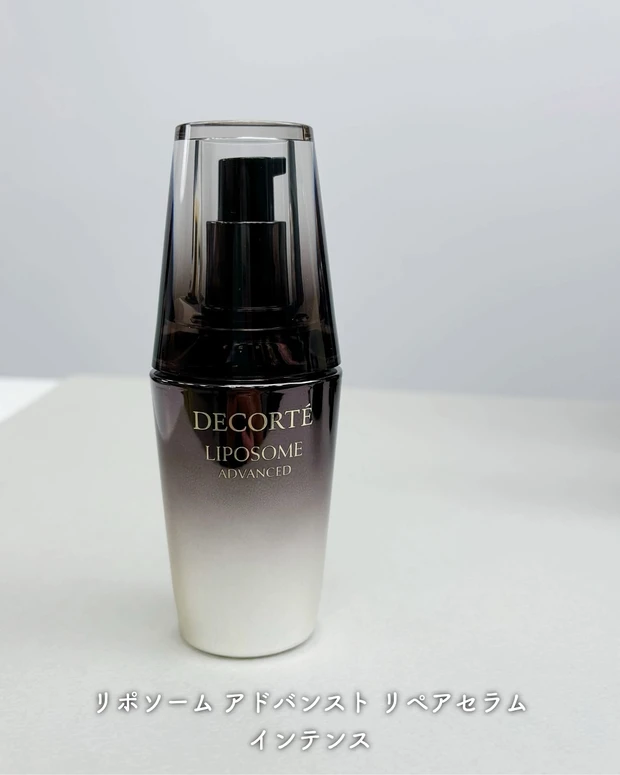 コスメデコルテ エターナルエレガンス ボックス 中身1