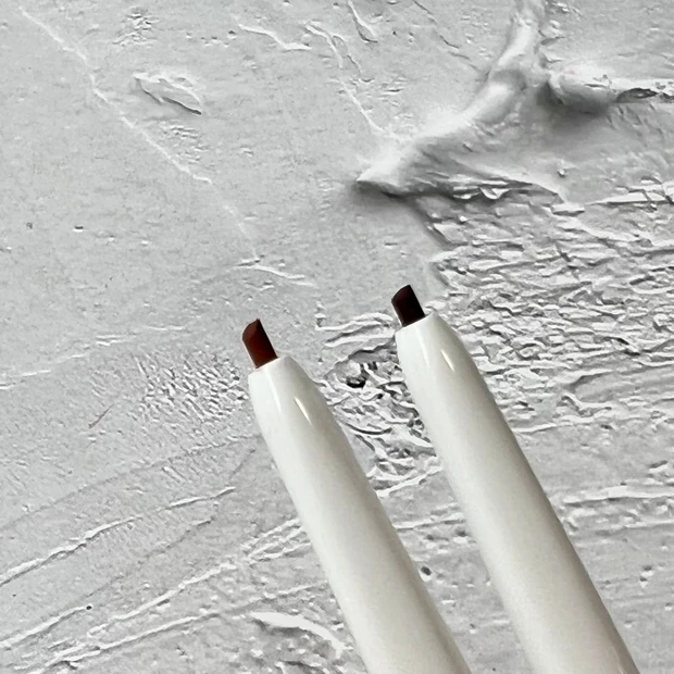 「ディーアップ エアクリームペンシル」