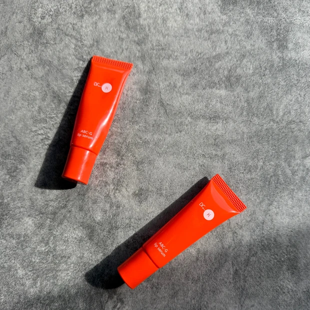 【ベスコス受賞】田中みな実他多数愛用ドクターケイ唇美容液「ABC-Gリップセラム」レビュー