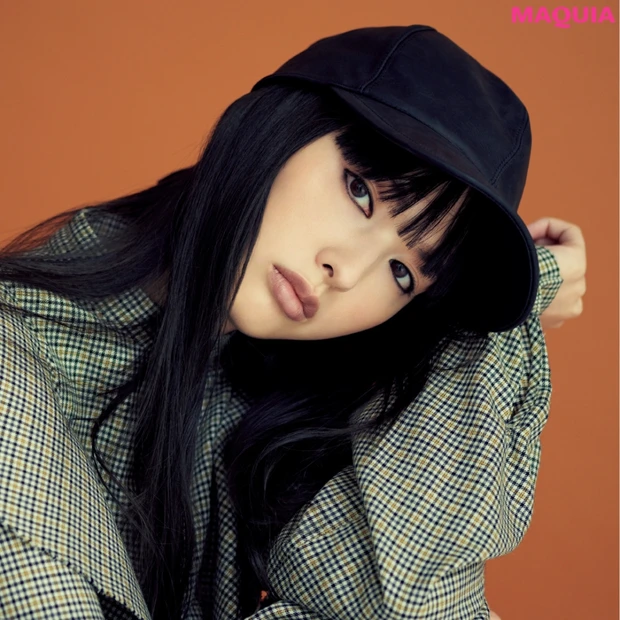 鈴木えみこだわりの囲み目＆リュクスにかぶるキャップスタイル