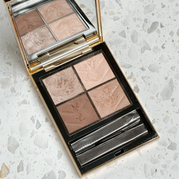 ブルベ夏おすすめ デパコスアイシャドウ イヴサンローラン 100