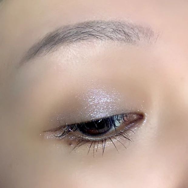 アディクション ザ シングル アイシャドウ スパークル 003SP Buzzyyy バジー 実際のメイク 使用感 伏せ目